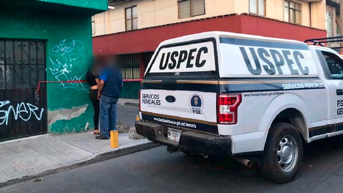 En el sitio se presentaron los elementos de la Policía Michoacán y unos paramédicos, quienes confirmaron el deceso del individuo (Foto: RED-113)