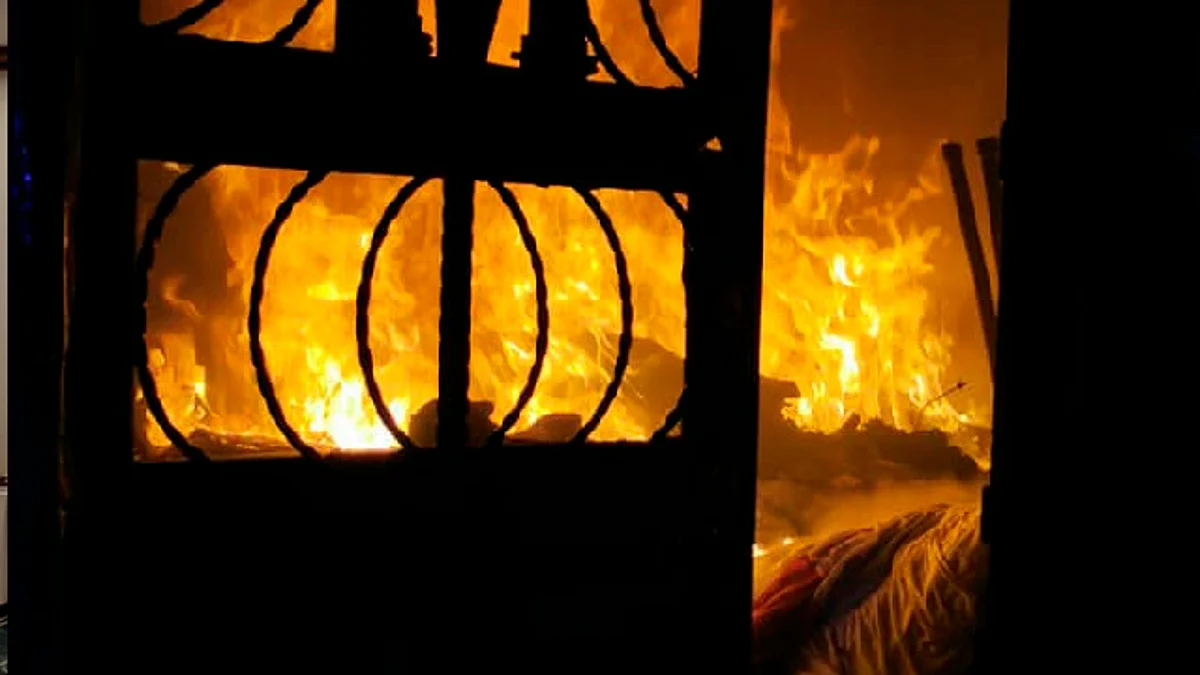 Se incendia casa en Morelia; al interior había un hombre