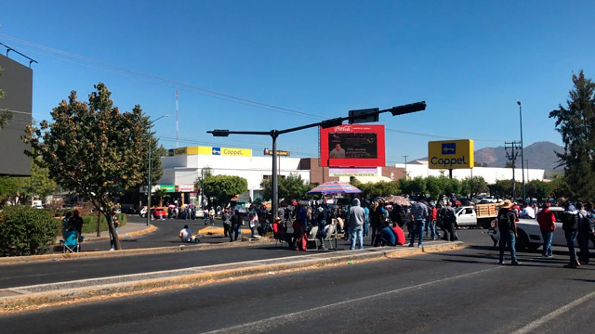 Retira CNTE bloqueo en Camelinas y Ventura Puente, en Morelia