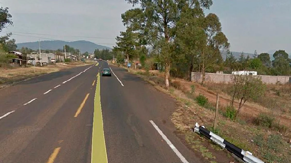 Google Maps capta a pareja en la “intimidad” en plena carretera