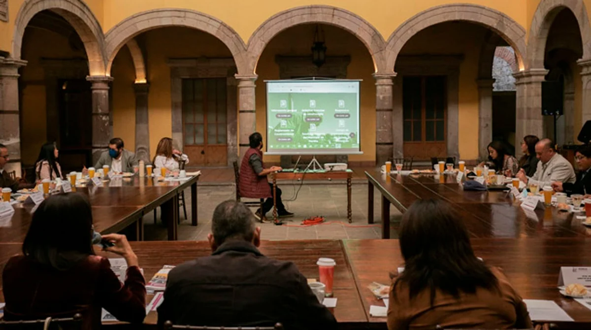 Estos aparatos permitirán conocer el riesgo de contagio de Covid-19 que hay en un establecimiento, con aforos reducidos (Foto: Cortesía)