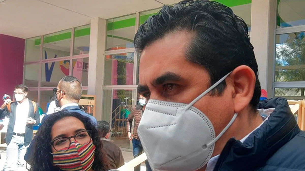 El funcionario insistió en que la obra cuenta con los permisos necesarios para ejecutarla (Foto: cortesía)