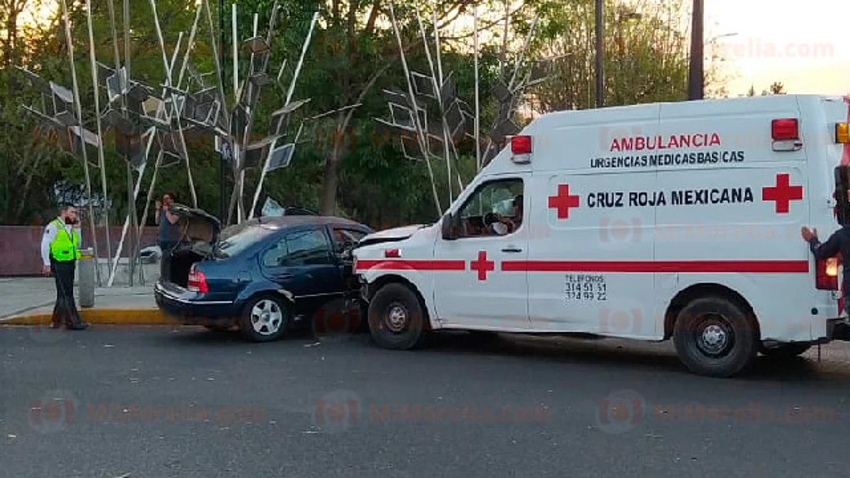 El accidente originó caos vial en la avenida Ventura Puente (Foto: MiMorelia.com)