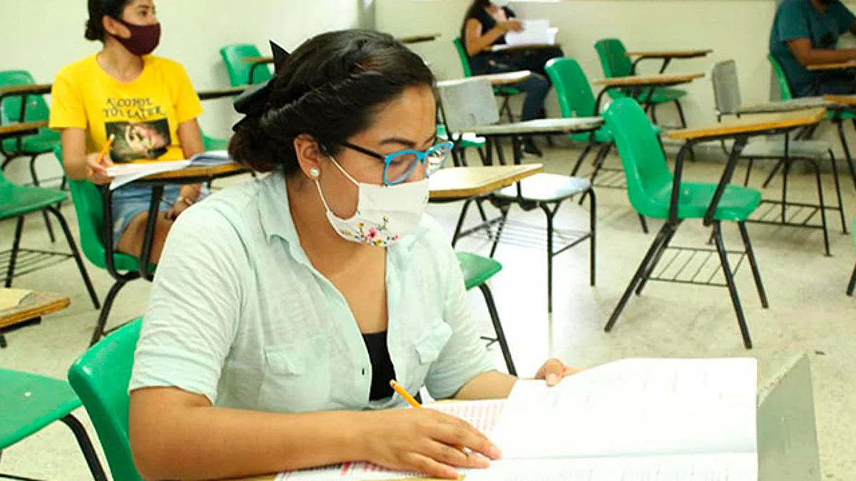 La prioridad es vacunas a los adultos mayores, y después serán los docentes (Foto: Cortesía)