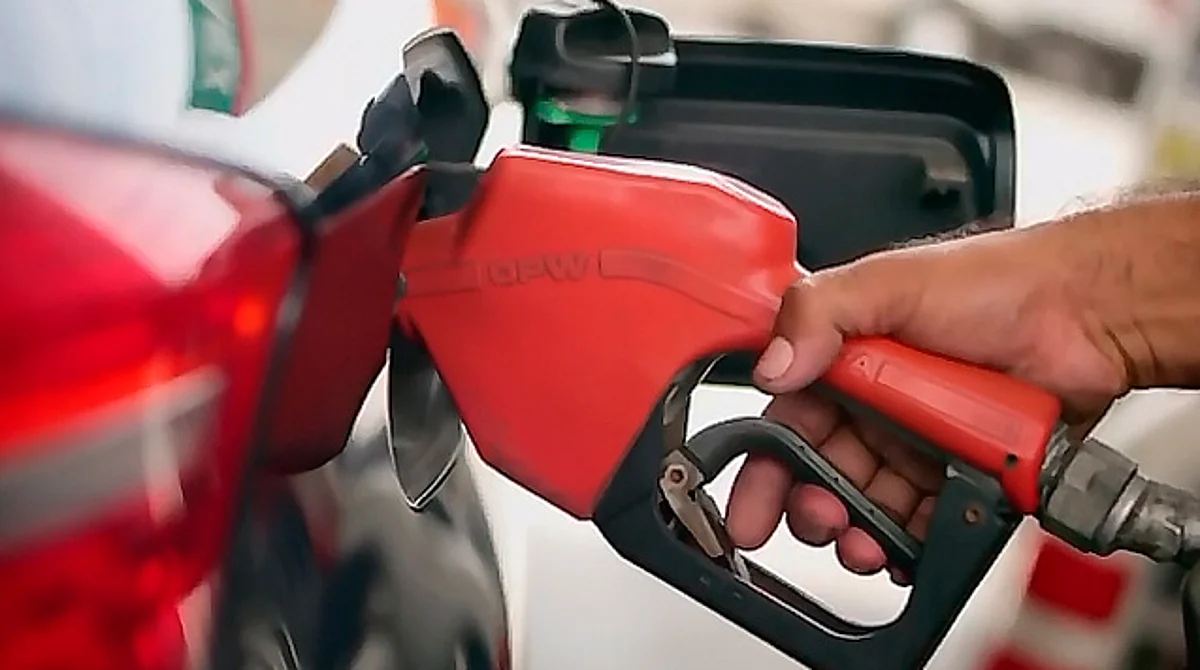 Pese a que gasolina “roja” ya tocó los $24.59, retiran estímulo fiscal y pagarás más