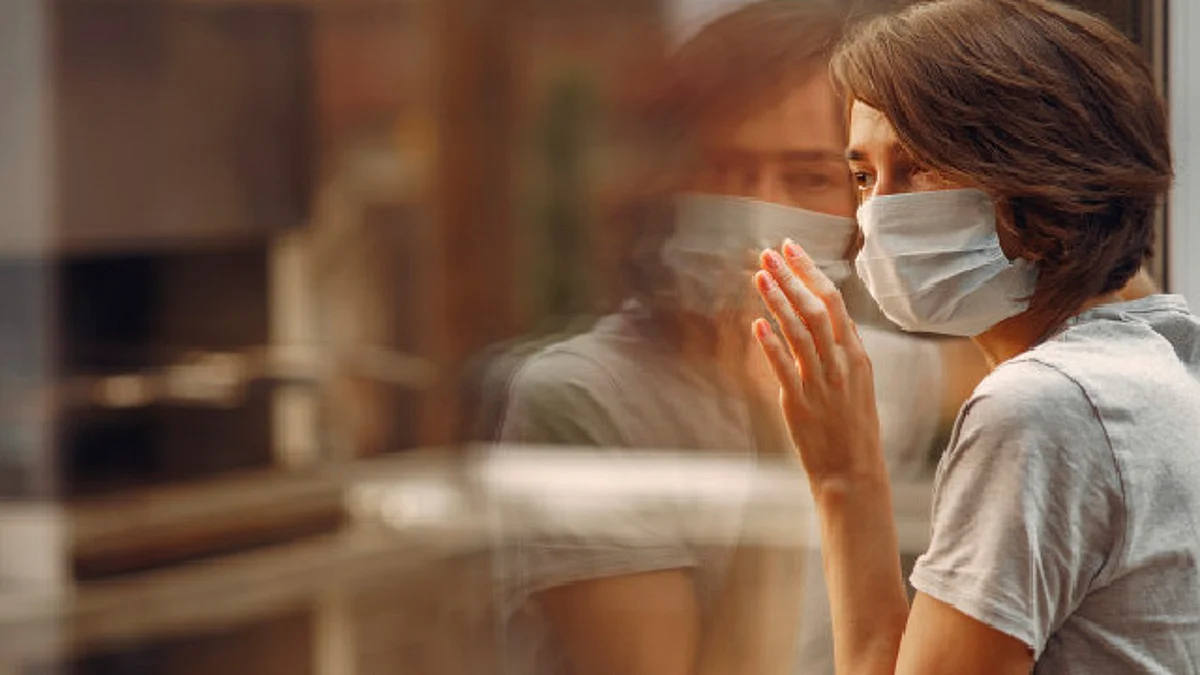 Las enfermedades derivadas del aislamiento ocasionado por la pandemia, han causado tanto problemas psicológicos como físicos (Foto: freepik.es)