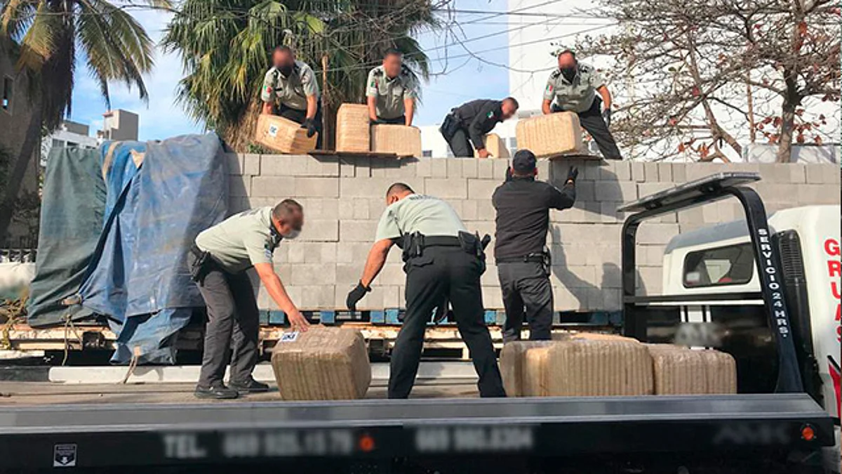 Hallan más de dos toneladas de droga escondida entre tabicones