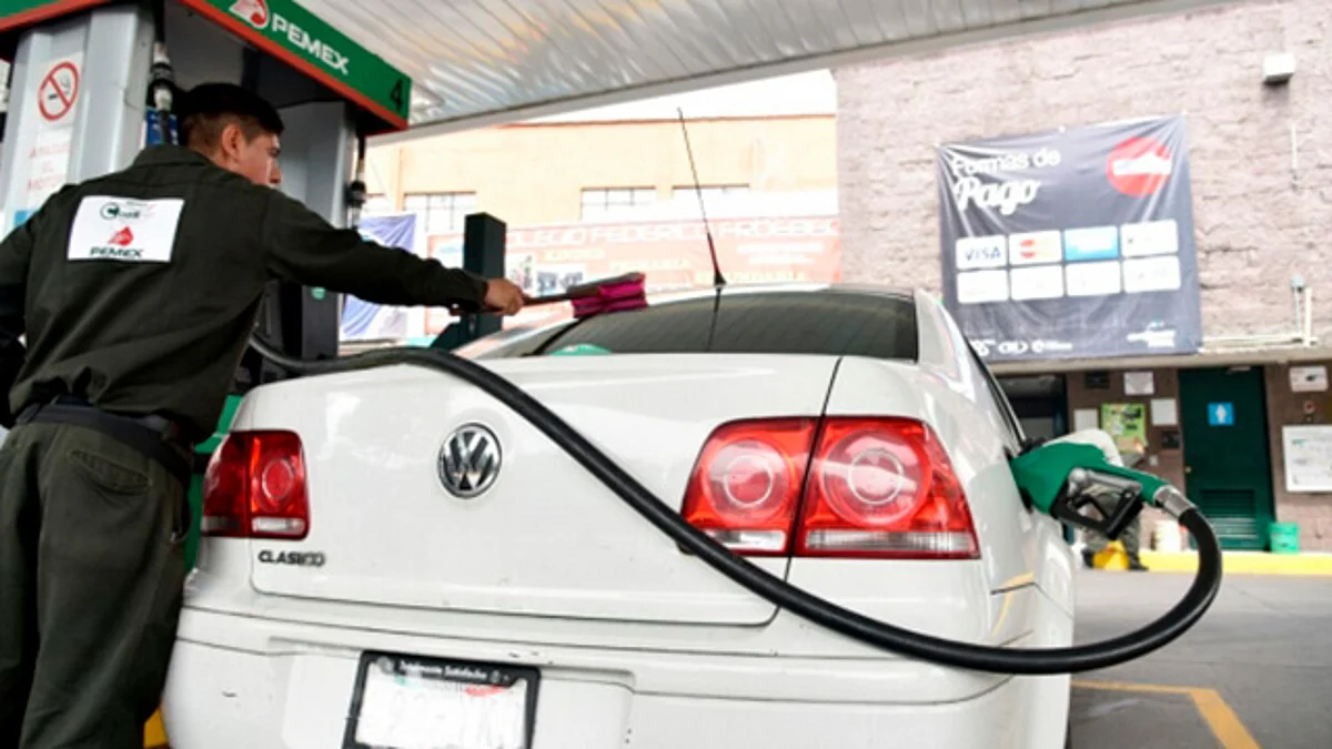 Hallan novedoso “rastrillo” en gasolinera de Michoacán; roban a distancia