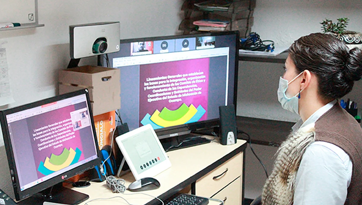 Capacitan a personal de Sí Financia sobre Código de Ética y Conducta