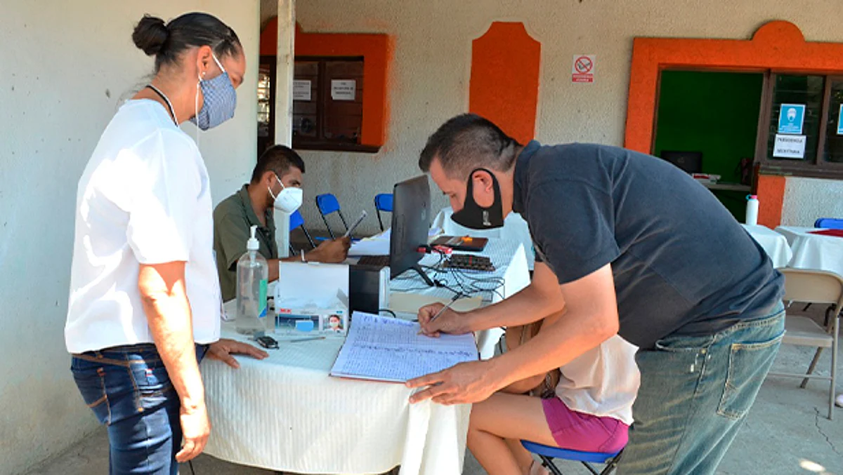 El Instituto solicita supervisores electorales locales y capacitadores asistentes electorales locales, quienes realizarán tareas en el Proceso Electoral (Foto facebook IEM)