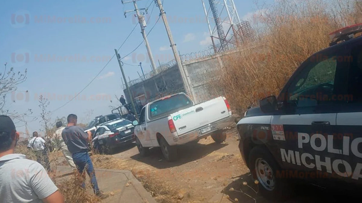 Hombre, aparentemente drogado, sube a torre de comunicación en Morelia