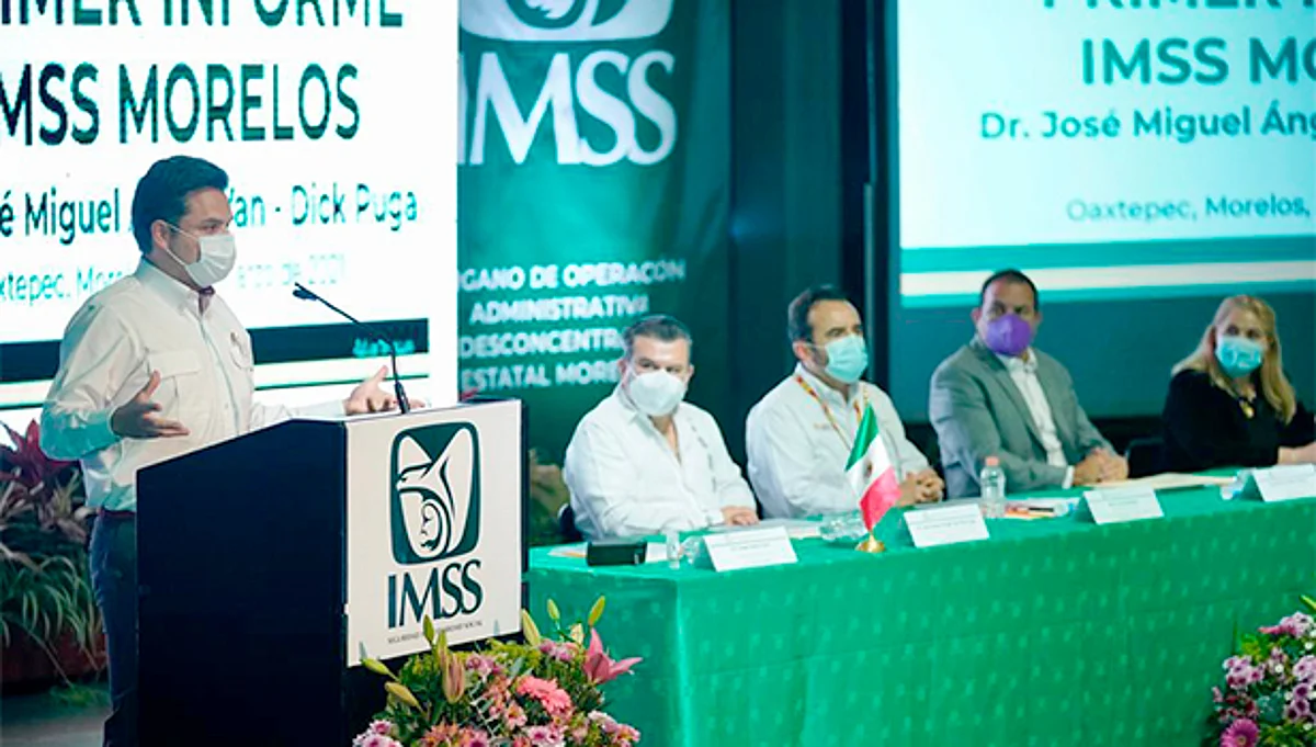 Zoé Robledo, reconoció al personal de salud que se ha convertido en el protagonista en el combate a la pandemia (Foto Cortesía)