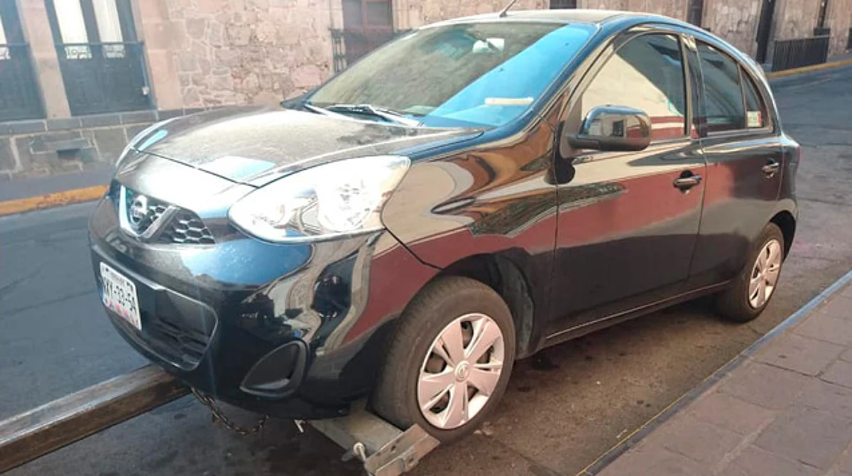 Levantan 6 autos por estacionarse mal en Morelia; esto deben hacer sus dueños