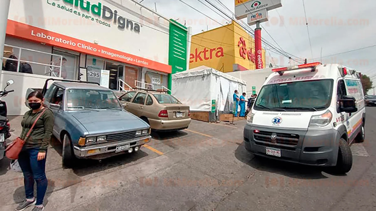 Hombre muere al interior de un laboratorio médico, en Morelia