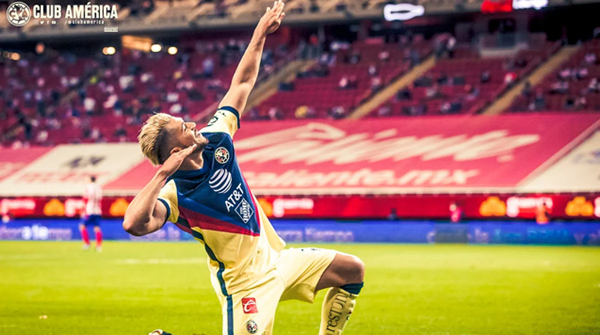 ¡Águilas! América derrota 3-0 a las Chivas en el Clásico de clásicos