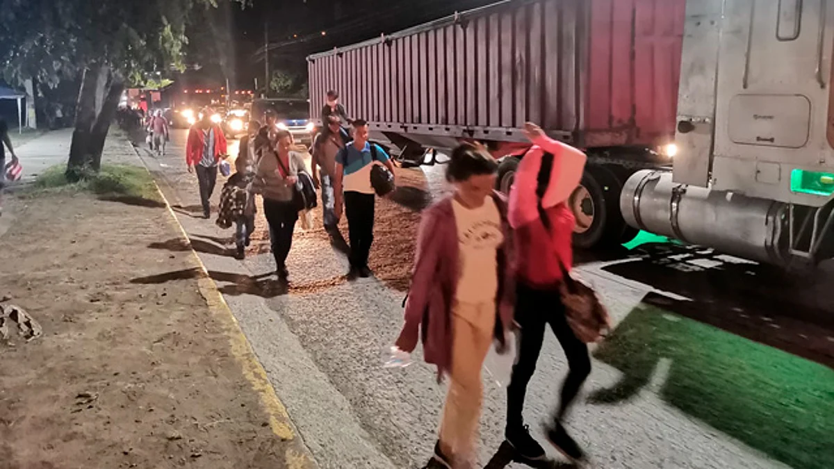 EU enviará a hoteles a familias migrantes detenidas