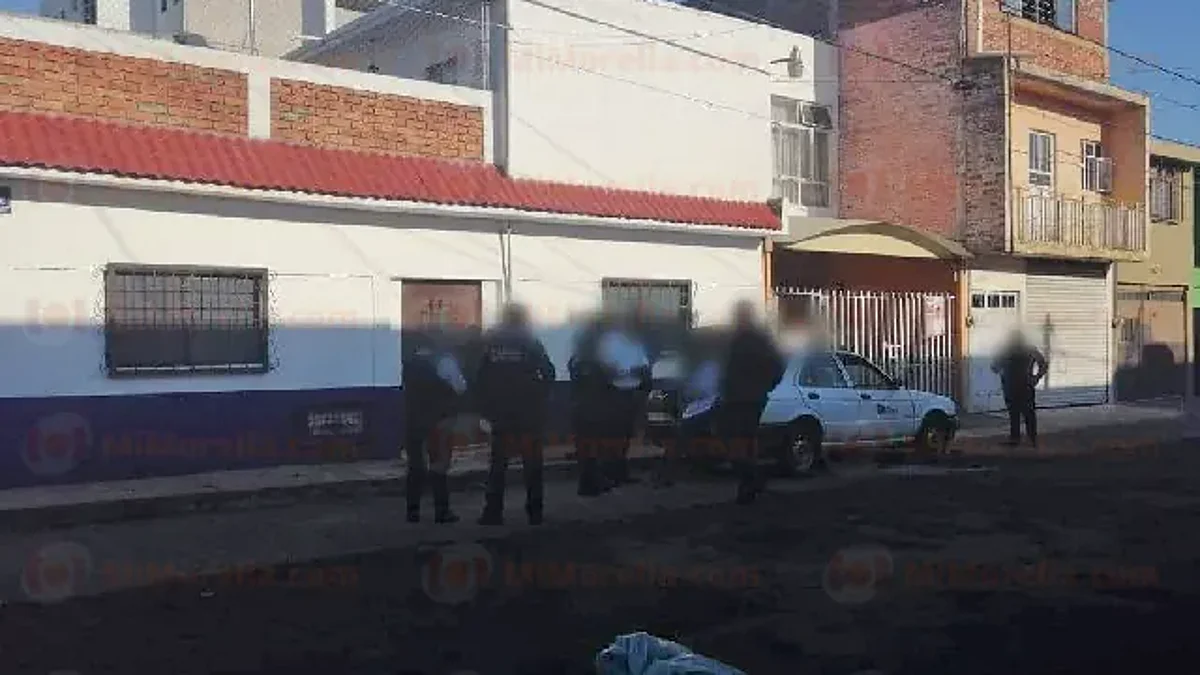 Mujer se mete a cajuela a dormir; creían que estaba muerta, en Morelia