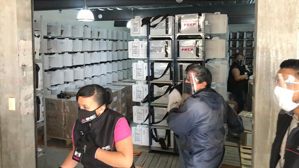 Retrasado, arribo de boletas para elección a Michoacán