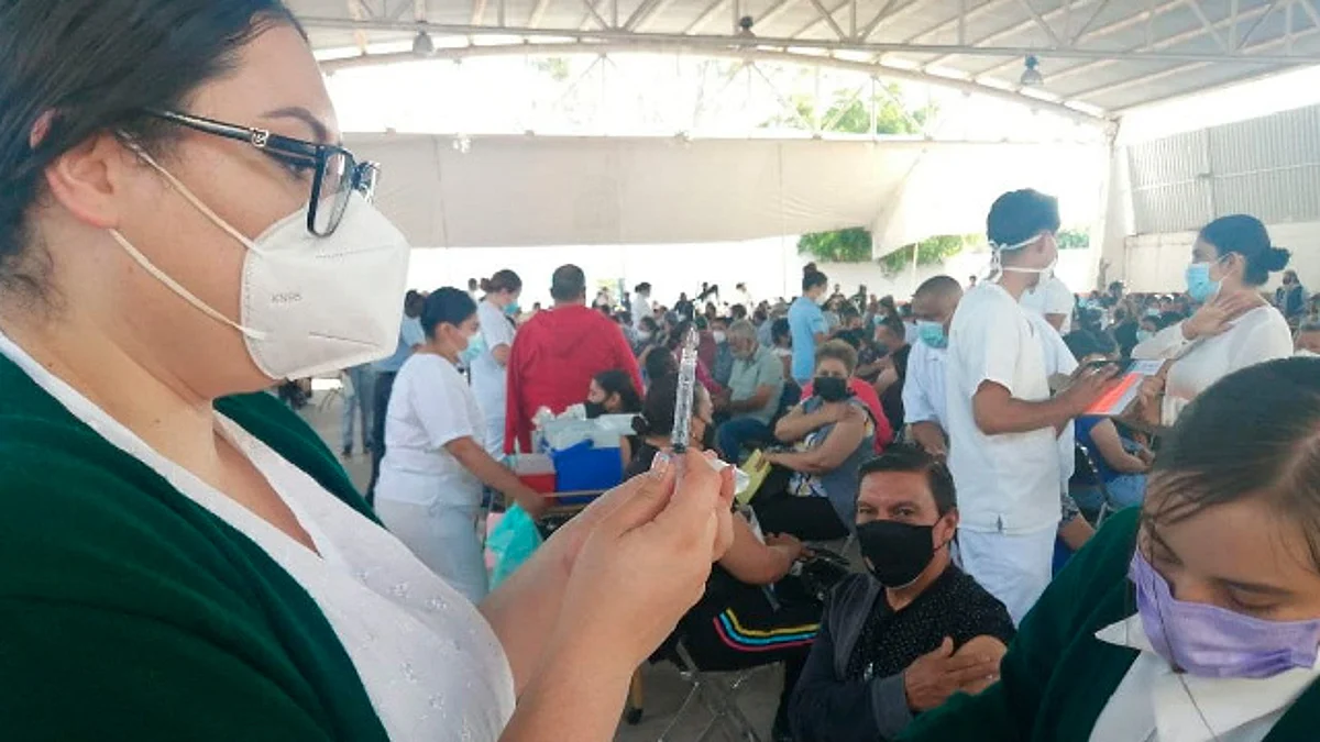 Este sábado y lunes, aplicarán vacunas contra Covid-19 en Morelia