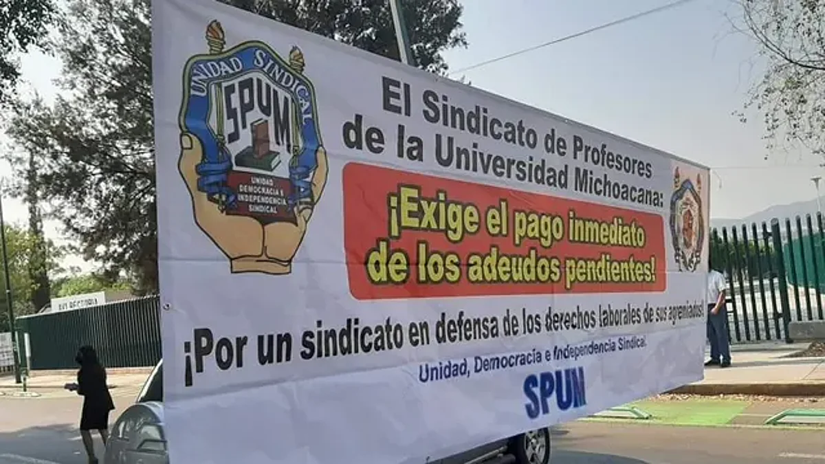 Exigen trabajadores de la UMSNH pago completo a prestaciones pendientes