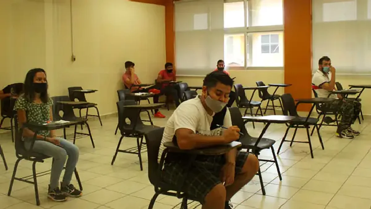 Suman 2 mil 500 registros para nuevo ingreso a Normales de Michoacán