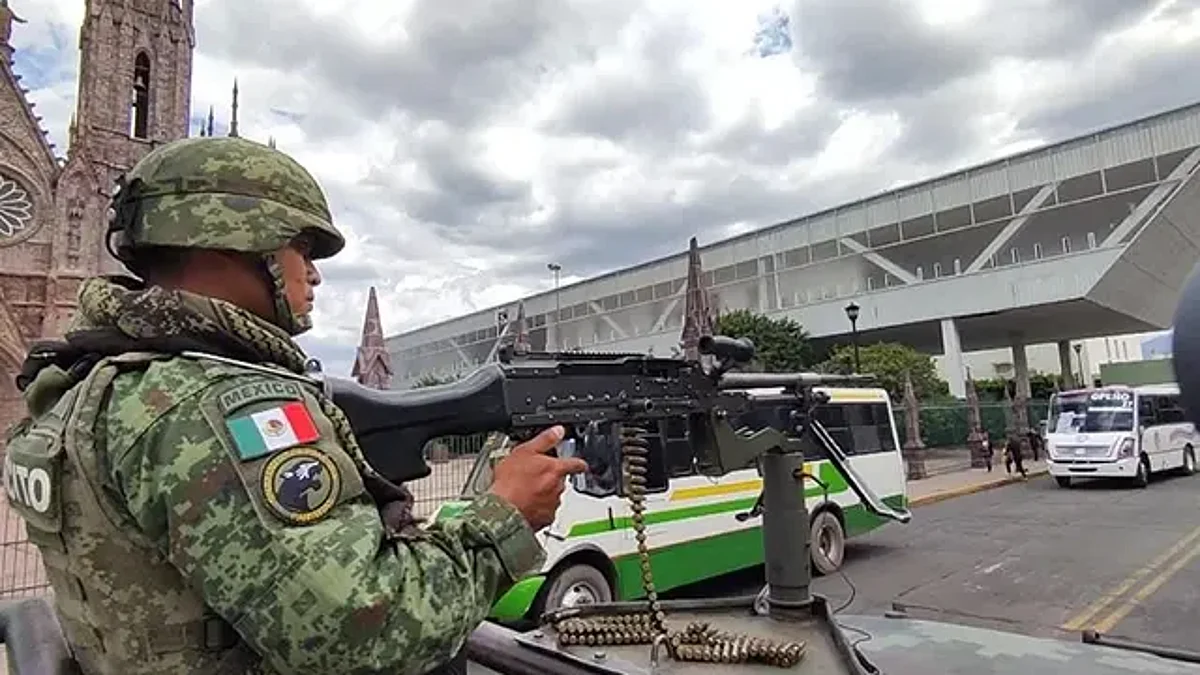 Llegan mil 500 elementos de la Sedena y GN a reforzar seguridad en Michoacán