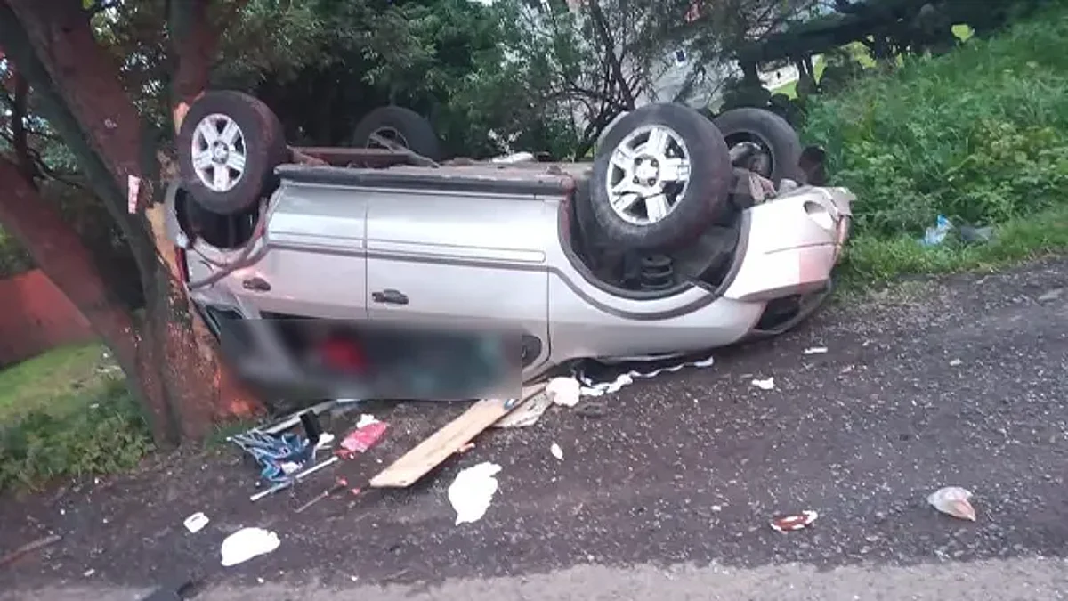 Volcadura en la Morelia-Pátzcuaro deja un muerto y ocho heridos
