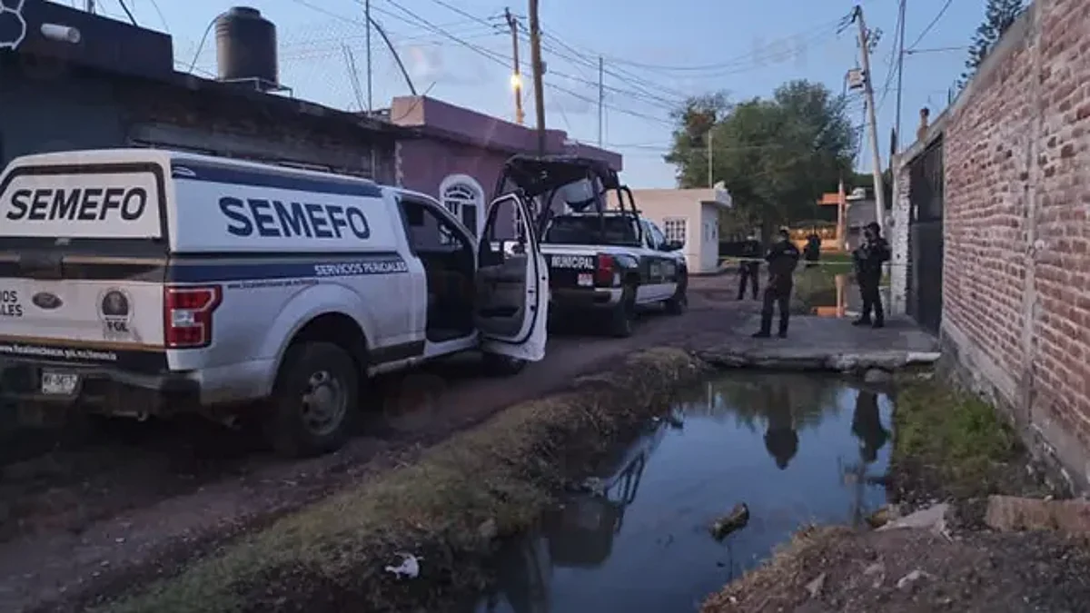 Michoacán: de dos balazos en la cabeza asesinan a joven de 21 años