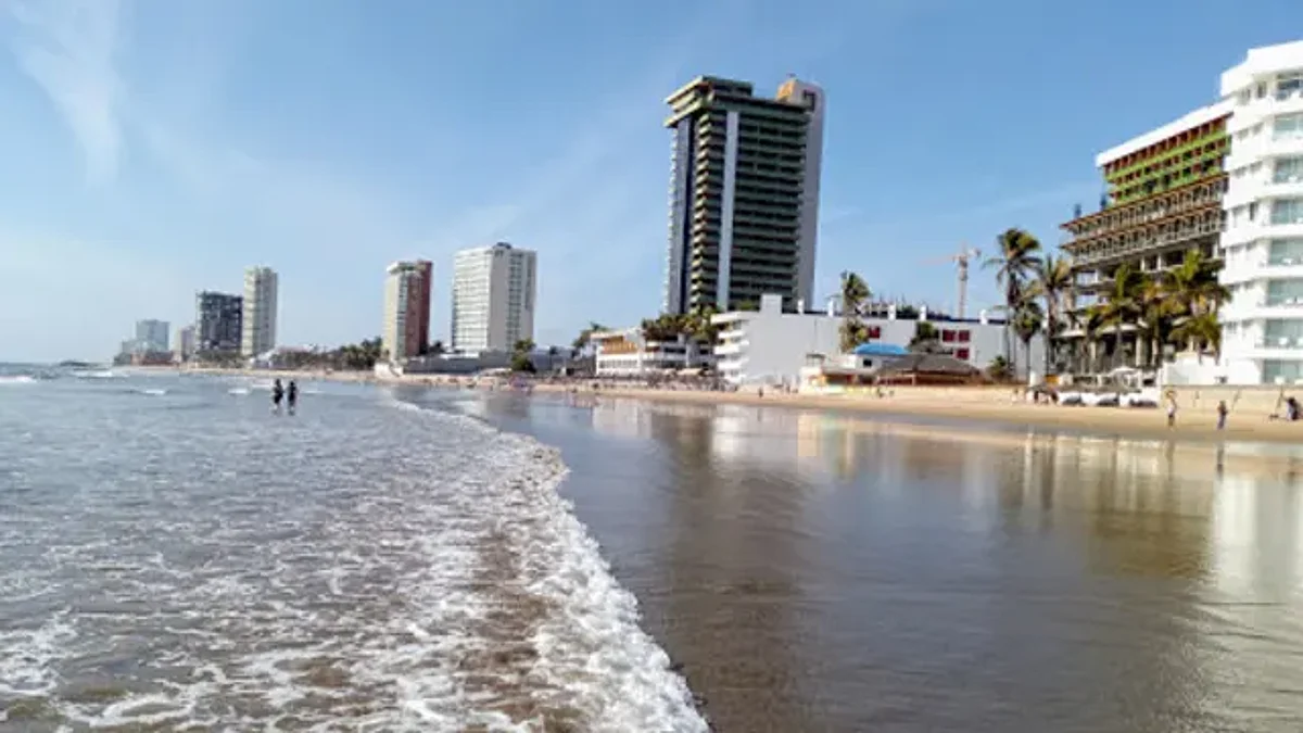 Mazatlán pedirá comprobante de vacunación contra Covid-19
