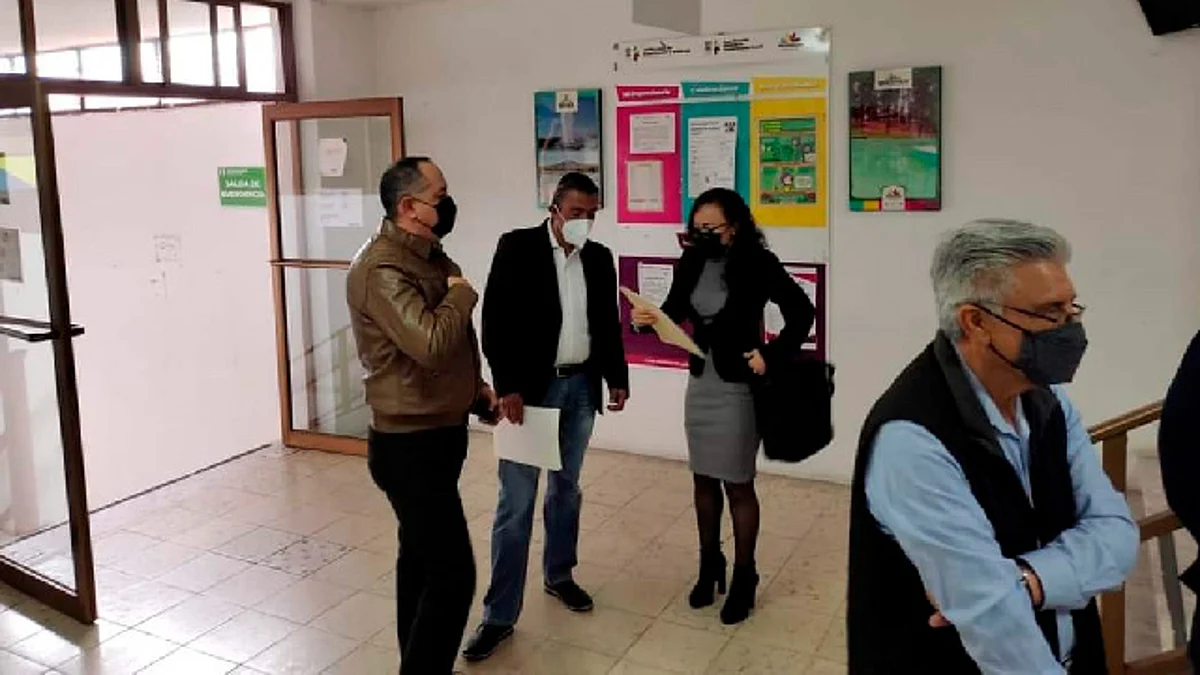 Sindicatos de UMSNH realizan audiencia por titularidad del contrato colectivo