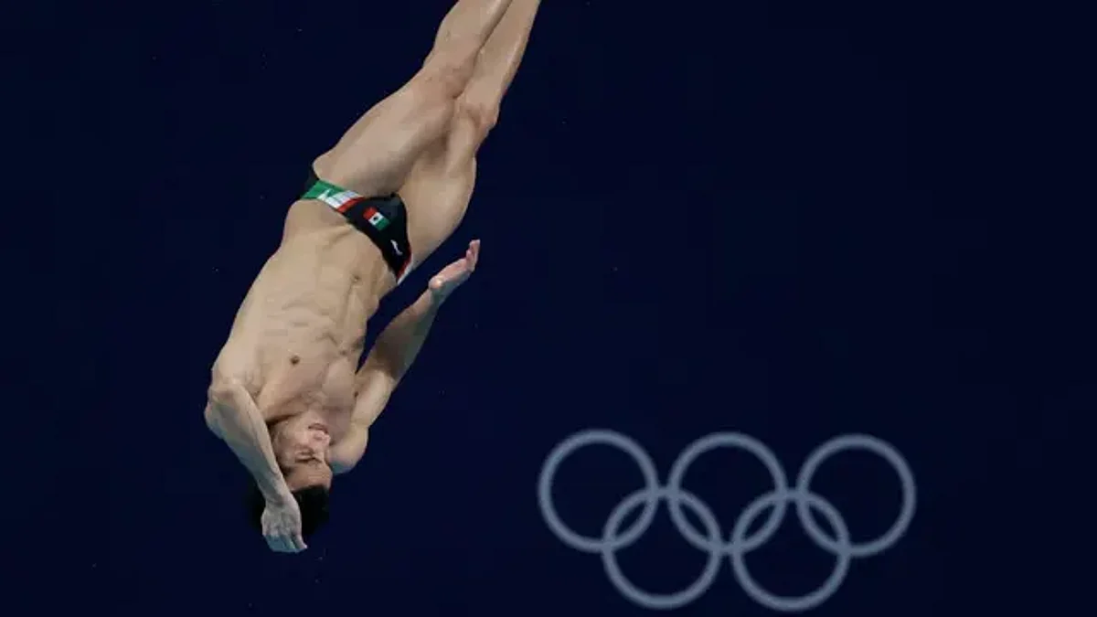 Rommel Pacheco califica a la final de trampolín en Tokio 2020
