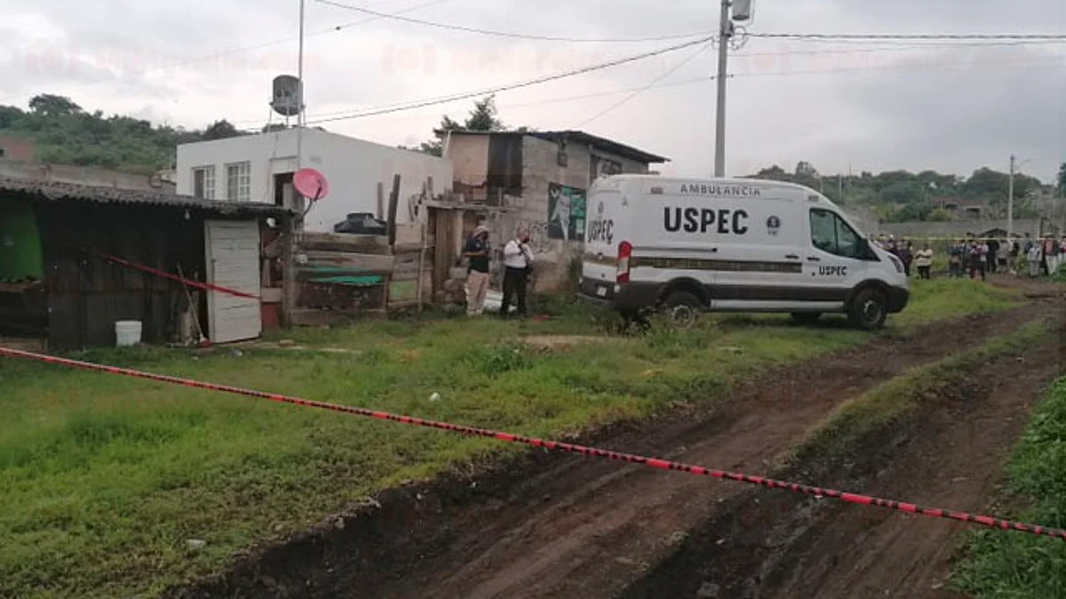 Llaman a la puerta y los atacan a balazos en Morelia; un hombre murió