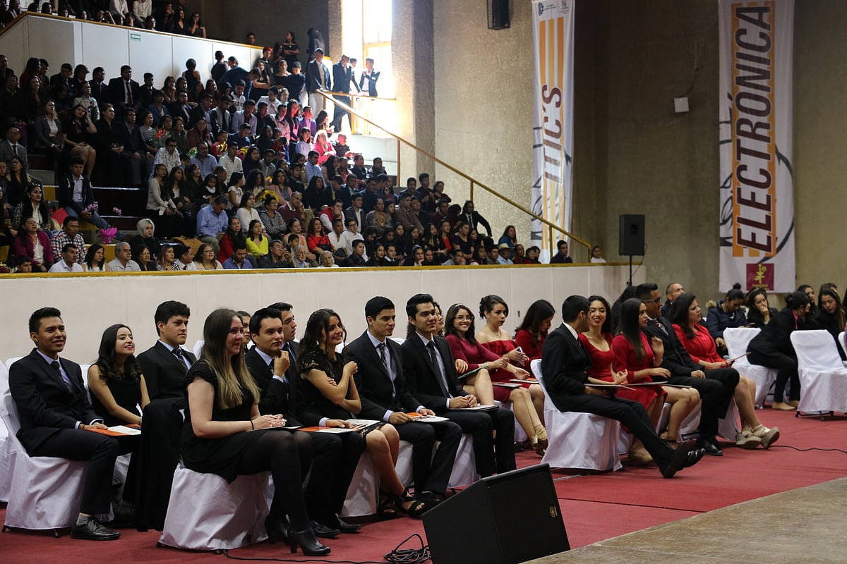 Reconoce Instituto Tecnológico de Morelia a graduados en inglés