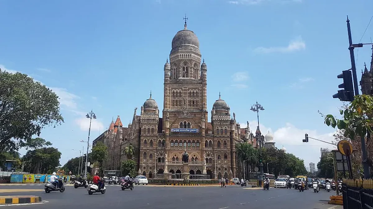 लोकलवर टांगती तलवार, मुंबईत पुन्हा लॉकडाऊन?
