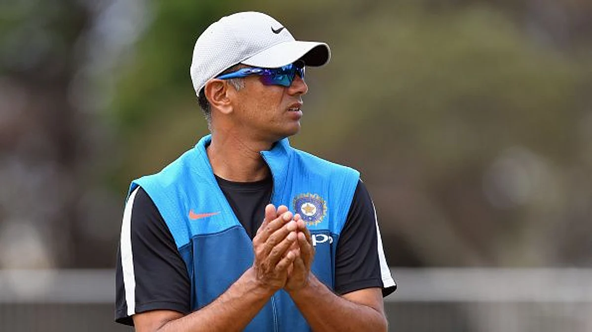 BCCI चा दिवाळी धमाका, टीम इंडियाच्या प्रशिक्षकपदी राहुल द्रविडची नियुक्ती