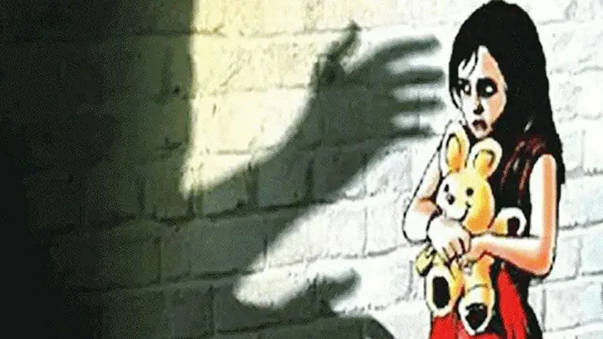 अल्पवयीन मुलीवर गँगरेप