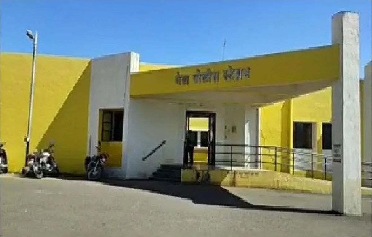Shocking! साताऱ्यात अल्पवयीन मुलीवर दोन अल्पवयीन मुलांकडून बलात्कार