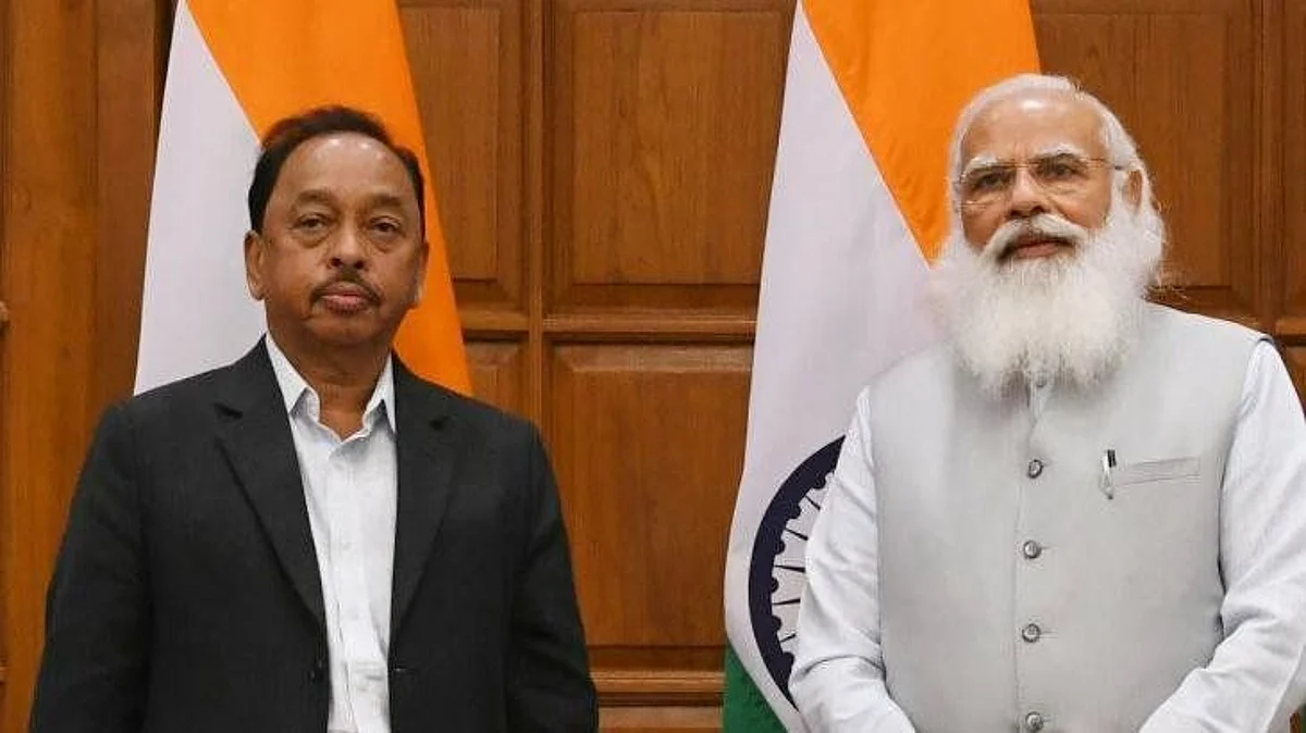 Cabinet Expansion : राणेंची राजकीय उंची त्यापेक्षाही मोठी, लघु-सूक्ष्म मंत्रालयावरुन शिवसेनेचा टोला