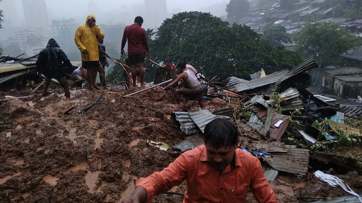 Big News : ठाण्यात चेंबूरसारखीच दुर्घटना, दरड कोसळून पाच जणांचा मृत्यू