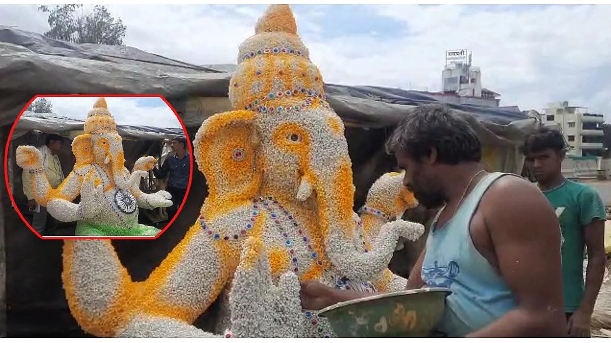 गणपतीची मूर्ती तयार करण्यात मग्न असलेले मूर्तिकार पाल.