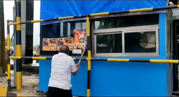 मनसेचं खळ्ळ खटॅक