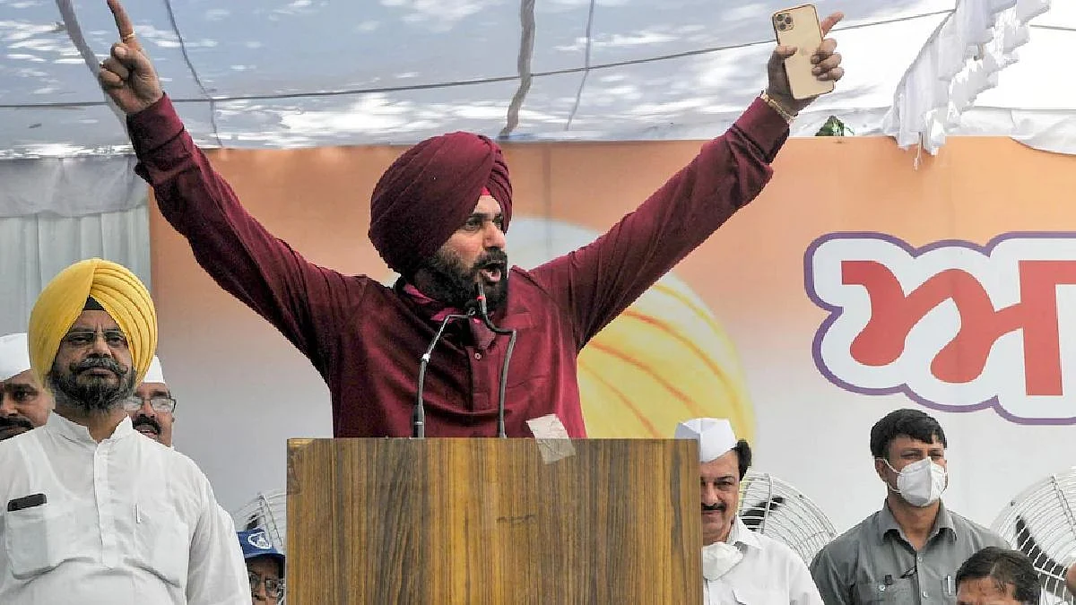 नवज्योत सिंग सिद्धूंनी दिला प्रदेशाध्यपदाचा राजीनामा; काँग्रेससमोर नवं संकट