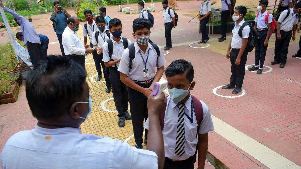 शाळांमध्ये ताप तपासणी टाळावी, कोविड चाचण्या कराव्यात; आयसीएमआरची सूचना