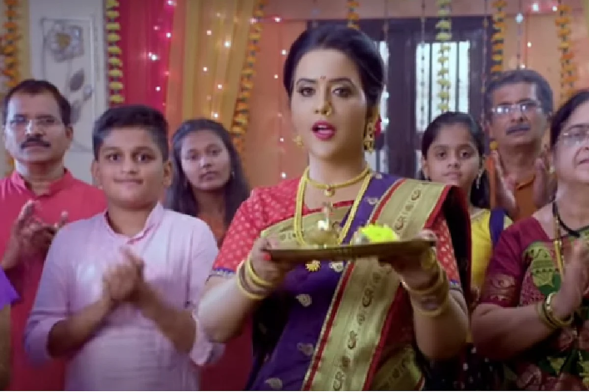 VIDEO : अमृता फडणवीस यांचं 'गणेशोत्सव विशेष' गाणं झालं रिलीज... तुम्ही ऐकलंत का?
