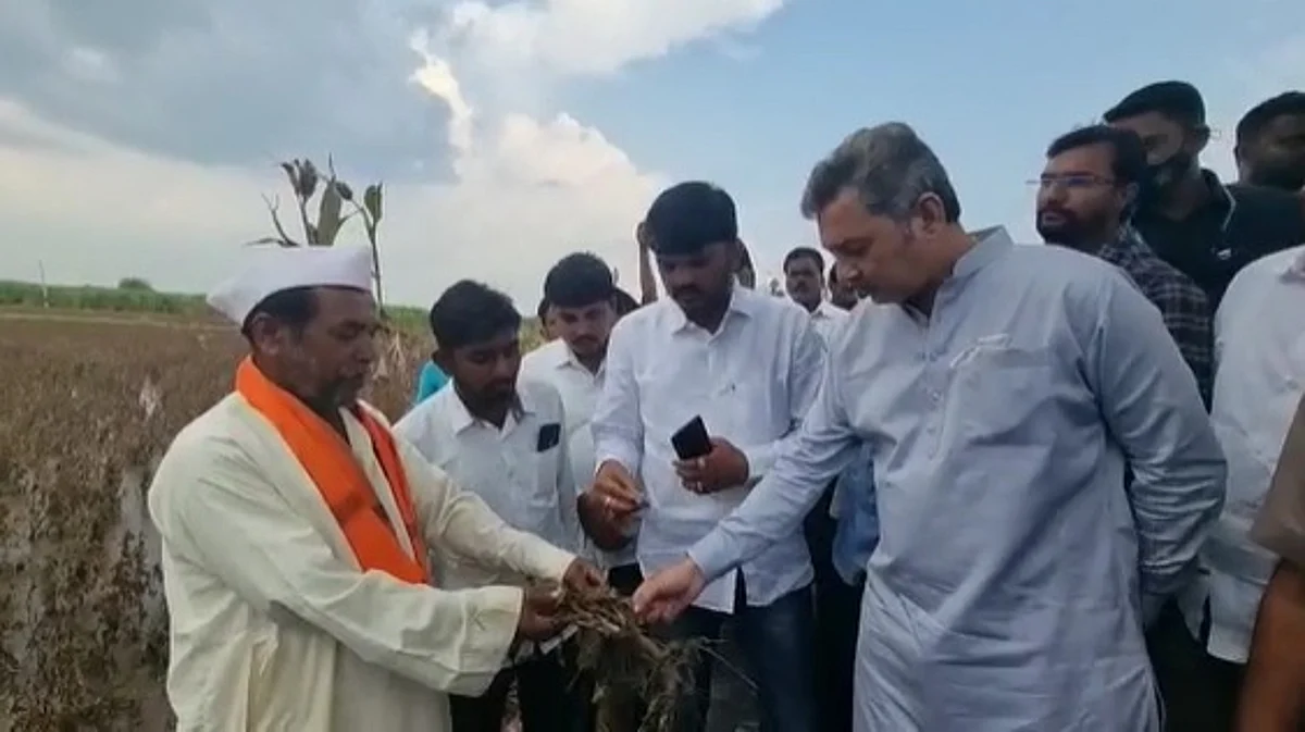 संभाजीराजे छत्रपती यांनी उस्मानाबादमध्ये केली नुकसानीची पाहणी, ओला दुष्काळ जाहीर करण्याची मागणी