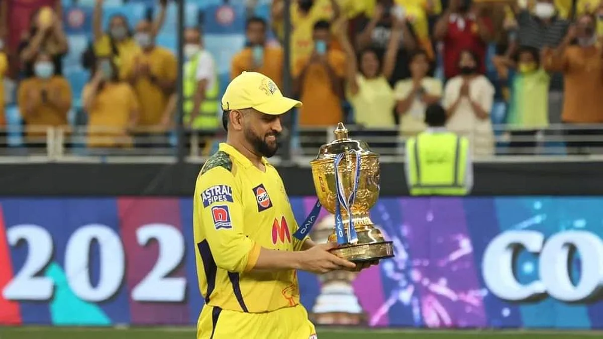 IPL BLOG: Love him or Hate Him...महेंद्रसिंह धोनी नावाचं अजब रसायन!