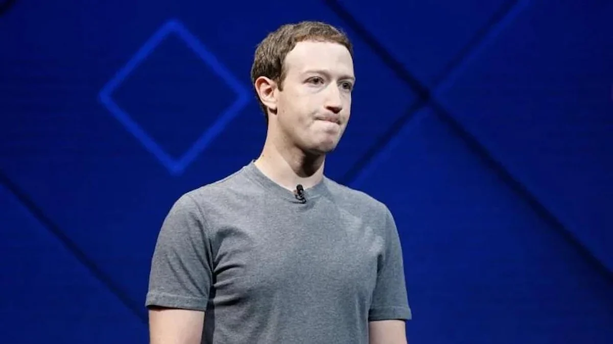 Facebook Down: झुकरबर्गला 'एवढ्या' हजार कोटींचे नुकसान, Facbook-Whatsapp ला झालेलं तरी काय?