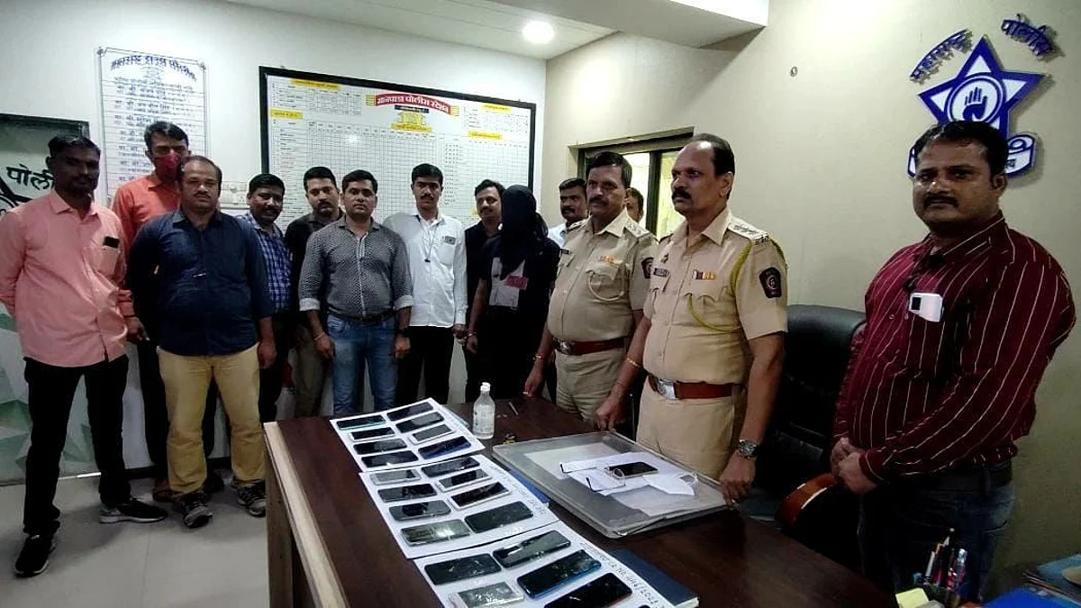 तब्बल 31 मोबाइलसह चोरट्याला पोलिसांनी केली अटक