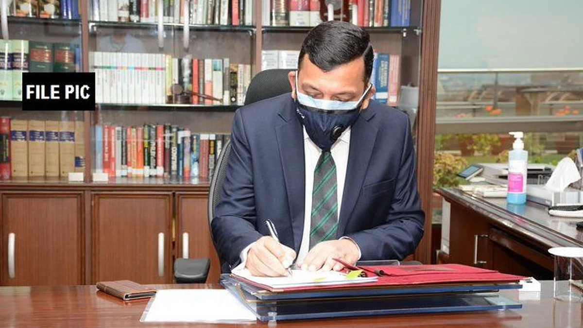 मुंबई पोलिसांनी CBI चे संचालक सुबोध कुमार जयस्वाल यांना पाठवलं समन्स