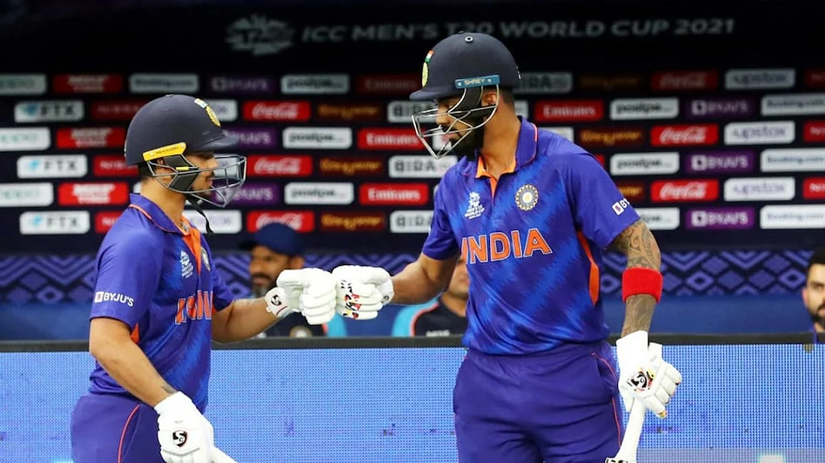 T20 WC: 'रोहितला ओपनिंगला का नाही पाठवलं?', सुनील गावसकर प्रचंड संतापले